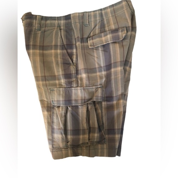 Eddie Bauer Legend Wash Plaid Cargo Shorts Sz. 32 Tan Pockets 100% Cotton - Picture 1 of 8